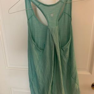 Mint essentials lulu top